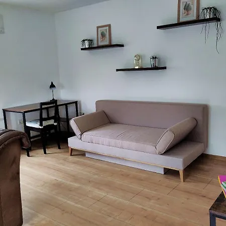 Apartment - Im Parterre Und Obergeschoss